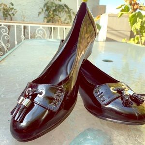 WMN•11•Comfort View Black Flat Shoes